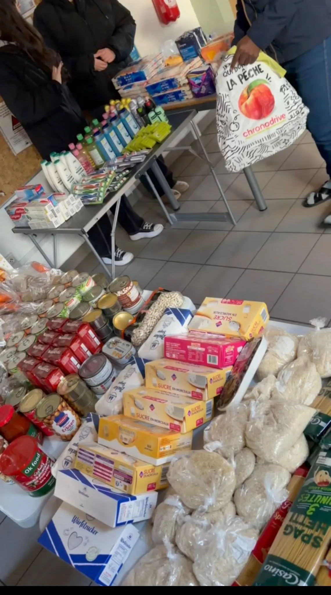 Distribution de sacs alimentaires pour les étudiants (2025)